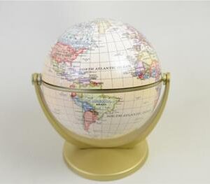 Globe Terrestre sur pied